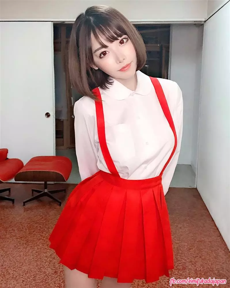 金年會(huì)她們的溫柔鎧甲：秋冬風(fēng)衣穿出獨(dú)立與從容